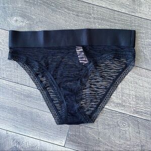 NWT Victoria’s Secret Black Zebra Lace Brief Cut Panties Underwear Size Large